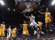 迈阿密热火常规赛险胜广东男篮，辛纳砍下2记关键球，全场沸腾(火箭vs热火全场回放)