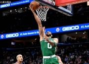 包含凯尔特人锋线爆发，助球队迎来五连胜的词条