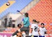 包含强强对抗！女子足球比赛全场精彩绝伦的词条