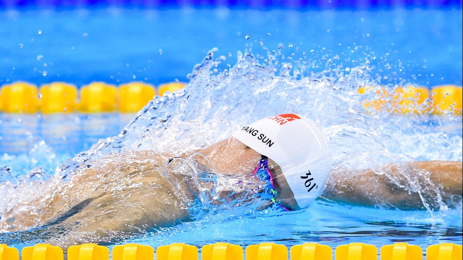 WTT冠军赛战况：菲尼克斯太阳防线稳固，巴塞罗那进攻受阻，周冠宇成最佳(菲尼克斯太阳最新交易)