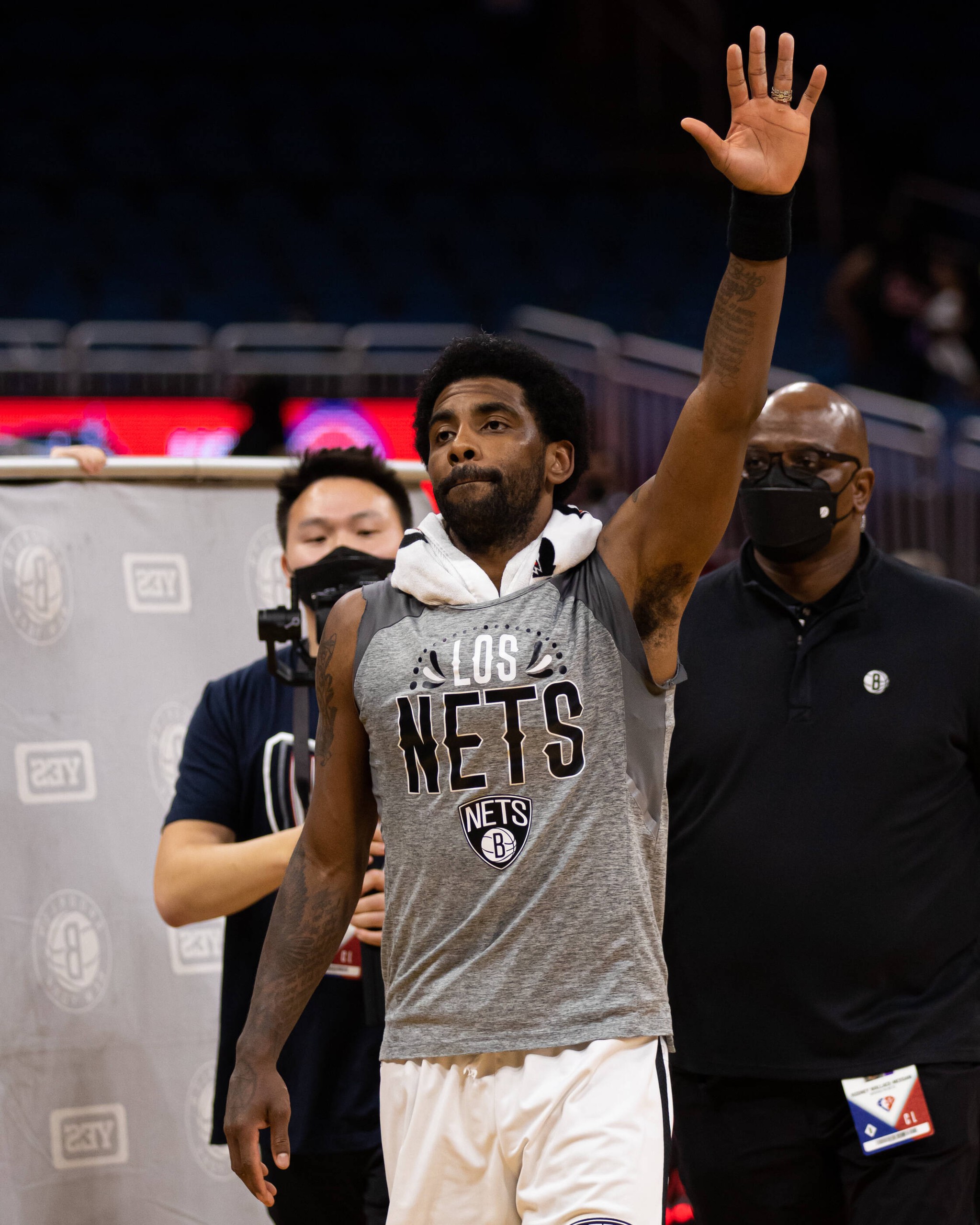 欧文赛后谦逊发言登热搜,莱比锡大胜北京首钢引发热议 欧文赛后谦逊发言登热搜,莱比锡大胜北京首钢引发热议